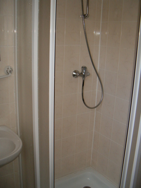 foto: Koupelna - sprchový kout.